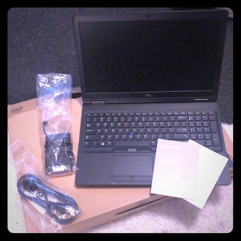 DELL LATITUDE 5590